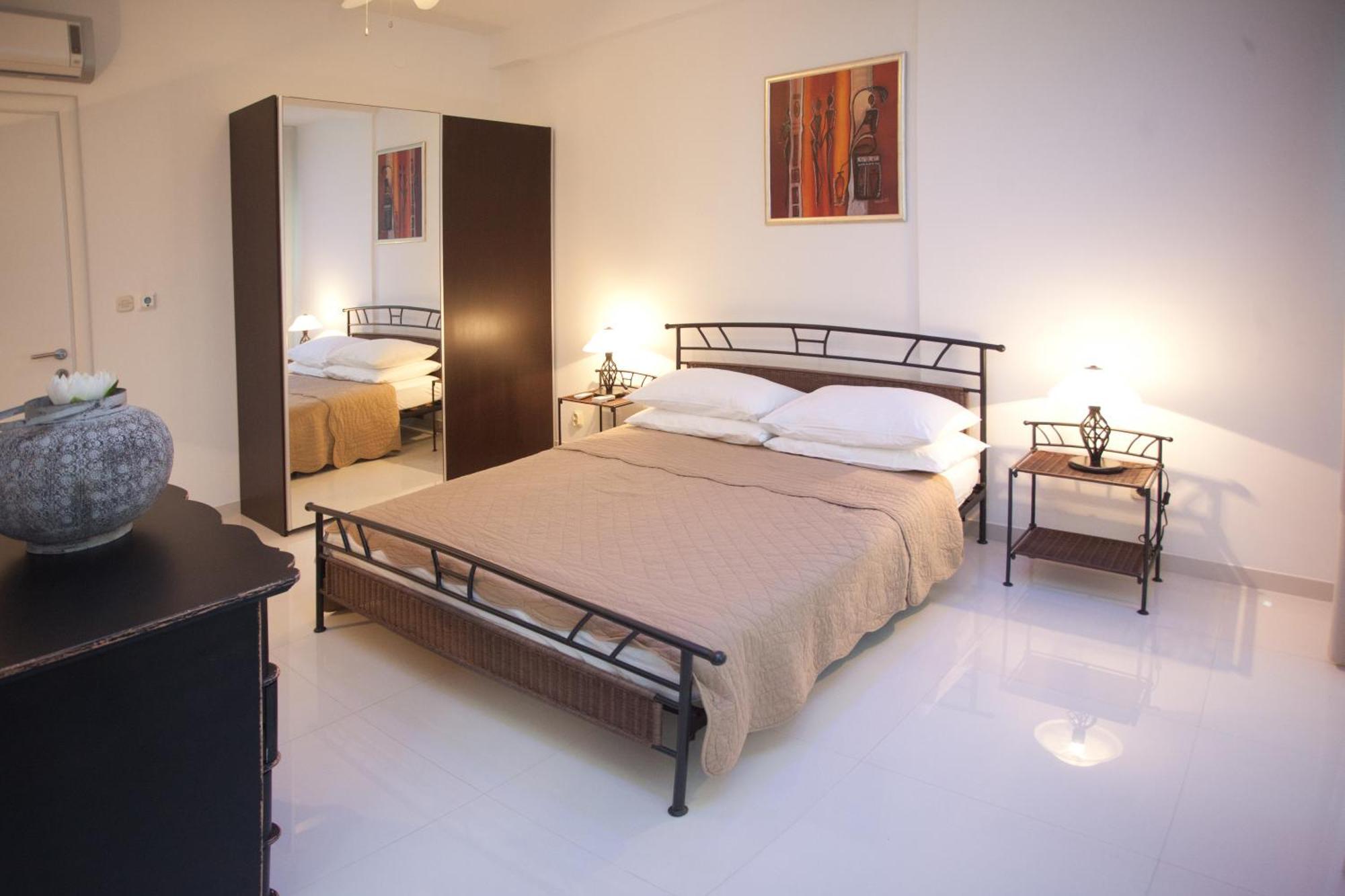 Residence Apartments Anamaria Подстрана Екстериор снимка