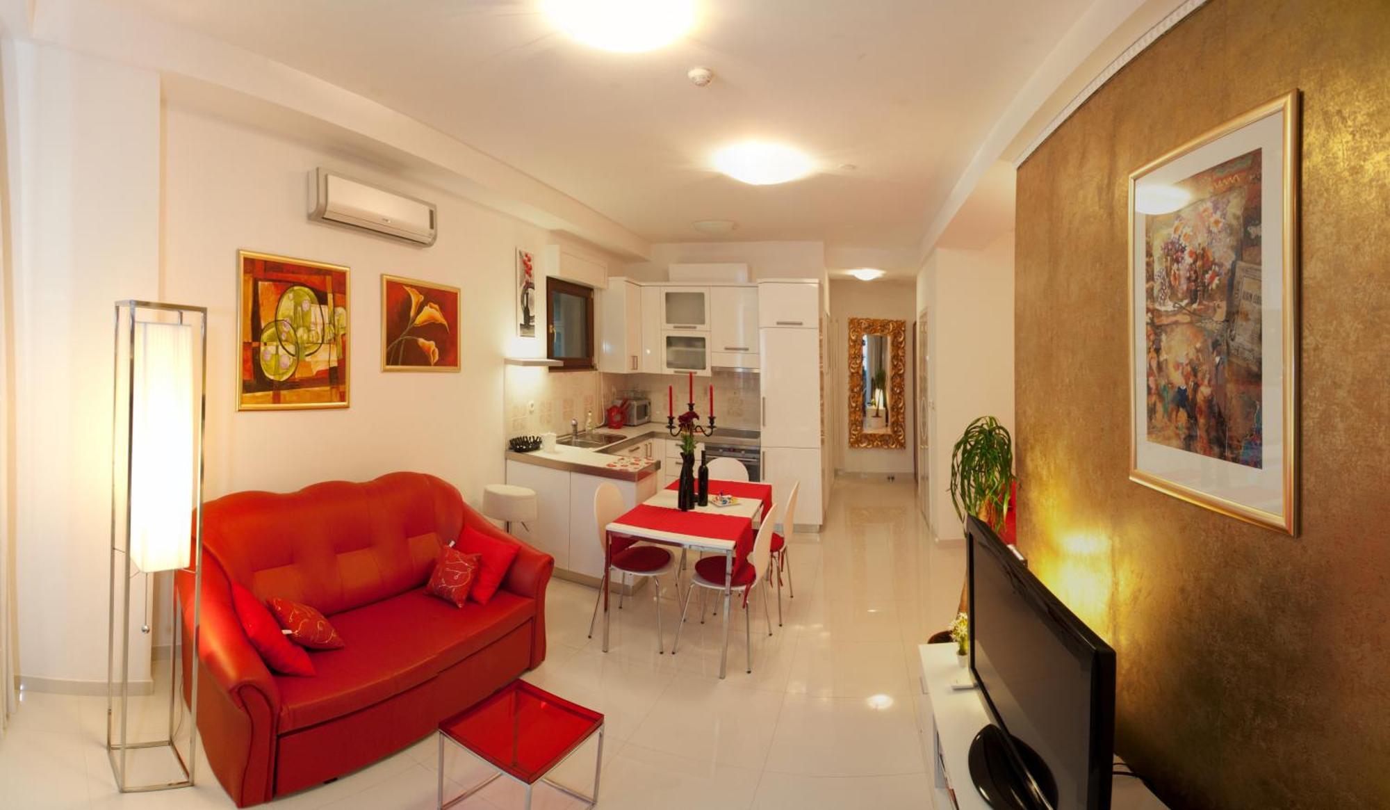 Residence Apartments Anamaria Подстрана Екстериор снимка